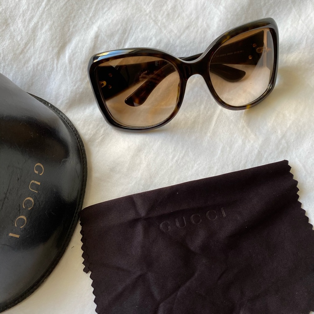 Gucci Sunglasses Dark Havana Tortoise w/ case